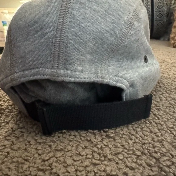 Nike Fly Unstructured Tech Fleece Cap Hat Size M/L --Great Condition-- - Picture 3 of 5